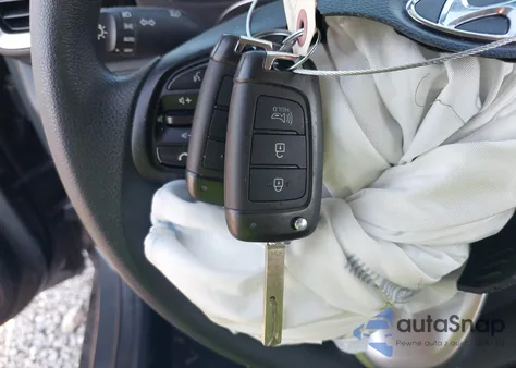 2025 Hyundai Venue Se z USA, uszkodzony, nr VIN KMHRB8A38SU365199